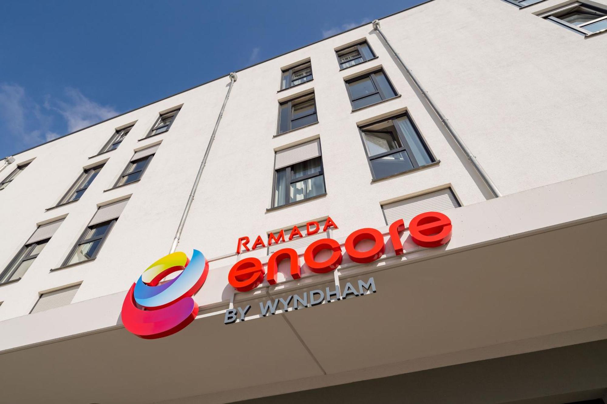 Ramada Encore By Wyndham Munich Messe Buitenkant foto